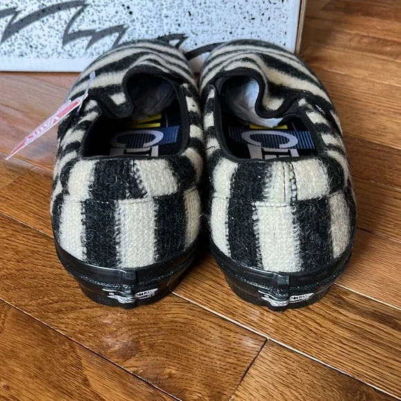 NEW Vans x Concepts Men's Black Concepts X Og Classic Slip-On Lx 'Mohair - Picture 2 of 7